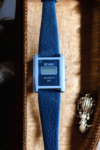 Vintage sevan quartz watch - vintage,
