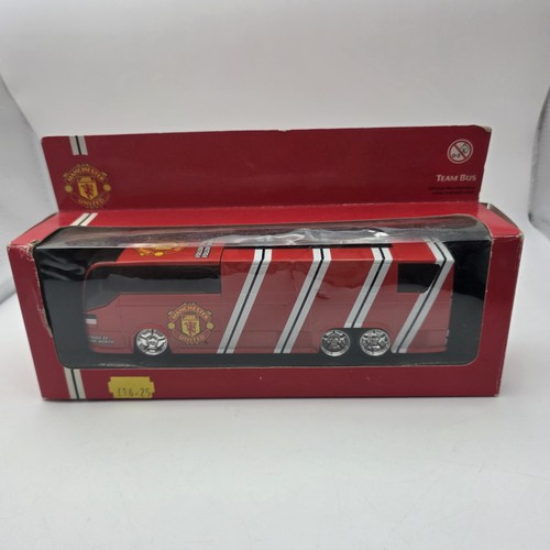 Manchester united team bus - manchester, |