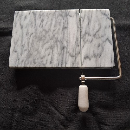 Marble cheese slice with - cheese,