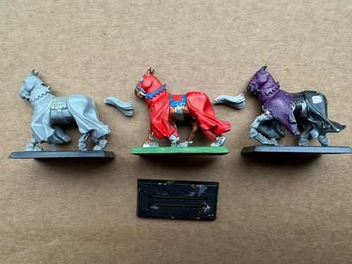 Bretonnian knights steed - bretonnian, x3