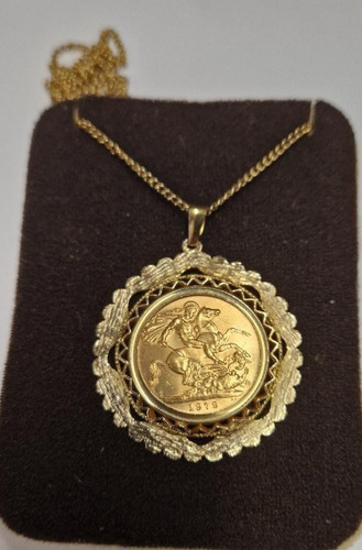 1979 full sovereign 9ct - in,