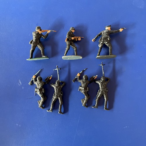 Airfix toy soldiers - soldiers, german