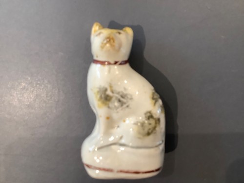 Staffordshire cat circa1875 - cat,,