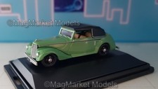 Oxford Diecast · Armstrong