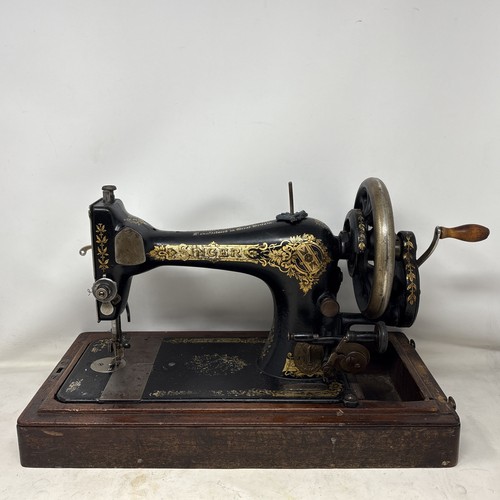 Antique singer hand - singer, crank