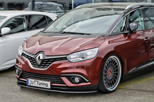 Front spoiler cup - spoiler, lip