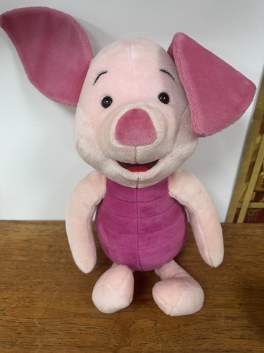 Large piglet from winnie - winnie, the