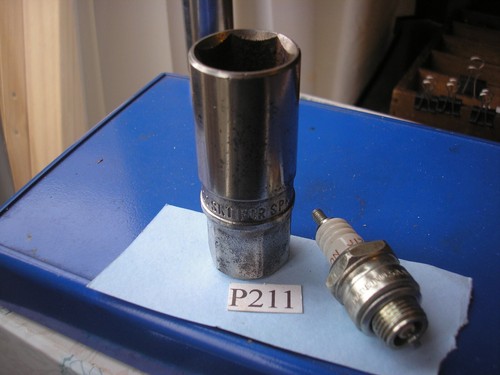 Halfords 14mm spark plug - halfords,