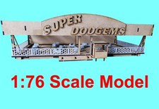 1:76 scale showman's 12 car