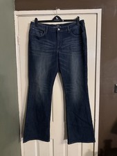 Levi’s Demi Curve Classic