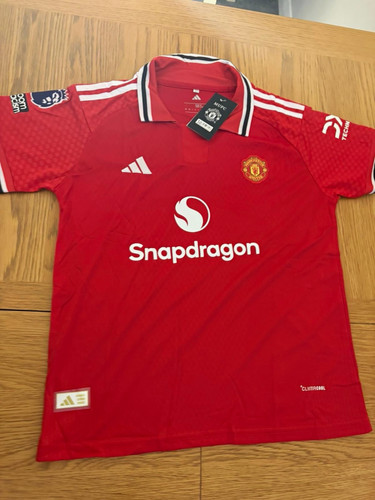 Man united kit ages 15 - united,