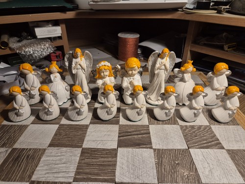 Chess set with - set,
