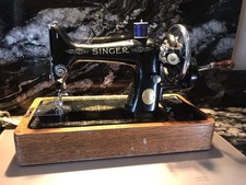Singer Vintage 99K Hand Crank