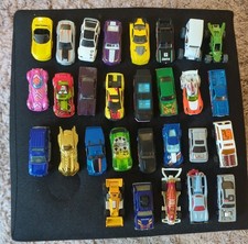 Hot Wheels Bundle - 29 Cars - used