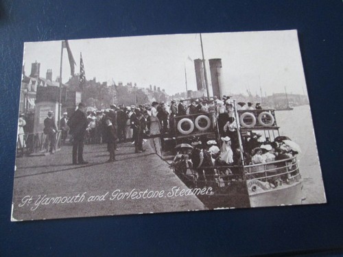 Postcard yarmouth and - postcard, gt