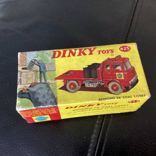 Dinky toys 425 bedford - toys,