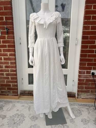 Vintage laura ashley swiss dot - swiss,