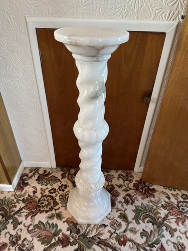 Plant pedestal stand - plant,