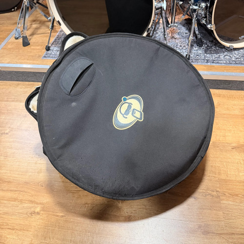 Protection racket bass - racket,
