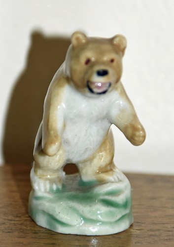 Wade 1st edition - vintage,