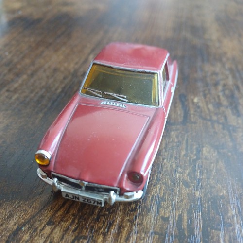 Matchbox dinky dy019 - mgb, v8