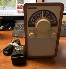 Sangean Tabletop Radio WR-15