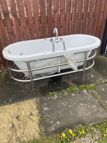 Bath and mixer tap - bath,