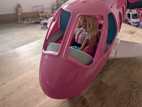 Barbie dream plane - with, pilot