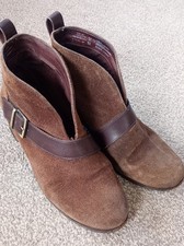 UGG Wright belted ladies ankle