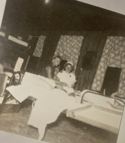 Vtg 1950s women cabin - vtg,