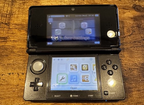 Nintendo 3ds cosmo - nintendo, black
