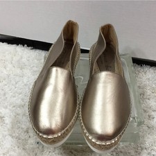 Carmen Saiz Gold Leather