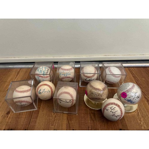 Lot autographed mlb - 10,