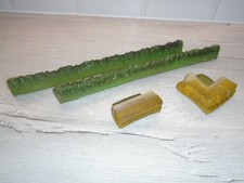 Triang Scalextric SAFETY TRACK BARRIERS (MM/A234) & FLEXIBLE HEDGES (MM/A232).