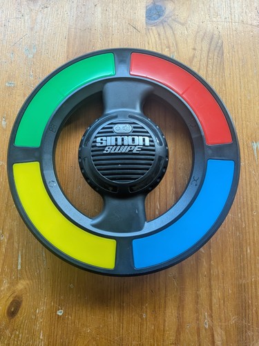 Hasbro simon swipes handheld - hasbro,