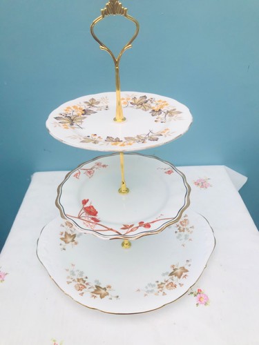 Pretty tier cake - cake, stand