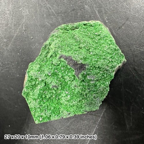 Rare uvarovite crystals ural - uvarovite,
