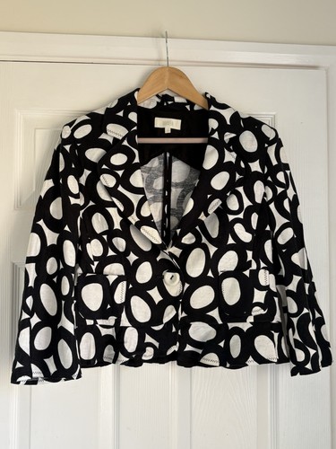 Black white abstract - m&s, &