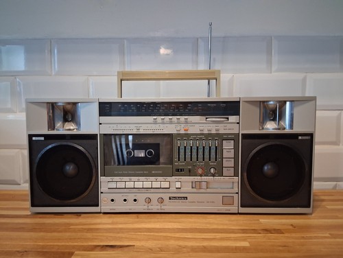 Vintage technics radio and - technics,