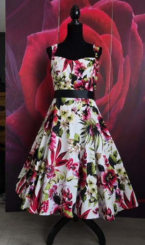Hearts and roses dress size - hearts,