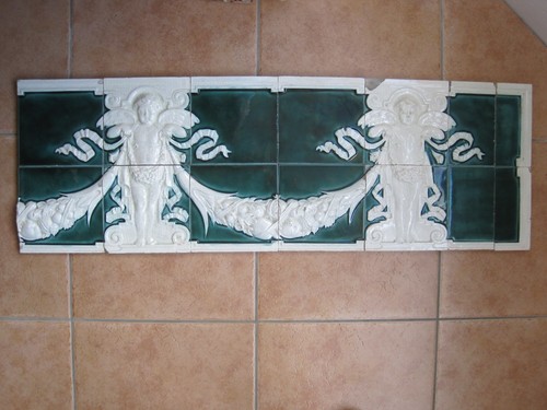 Antique pilkingtons relief - antique,