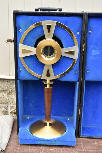 Used monstrance with - used,