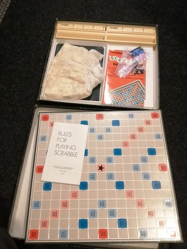 Scrabble deluxe turntable - scrabble,