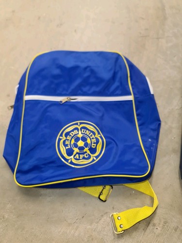 Blue and yellow - yellow, united