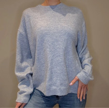 H&M Baby Blue Oversized Jumper – Size L – Relaxed Fit Knit – Excellent Condition