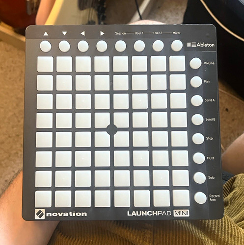 Novation launchpad mini pad - launchpad,