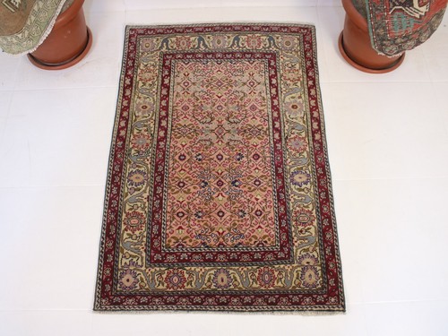 Vintage hand knotted accent - knotted,