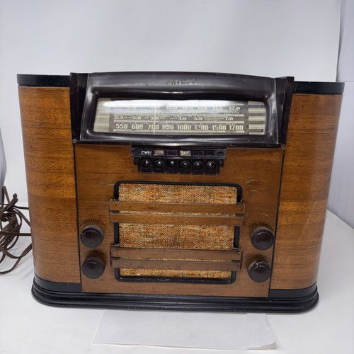Antique 1941 philco model - 1941,