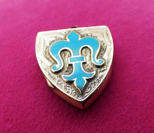 Victorian shield locket 9ct - victorian,
