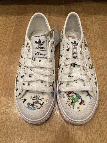Size adidas disney trainers - 4,